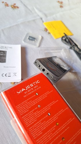 Majestic 8057r mp4 - bt,